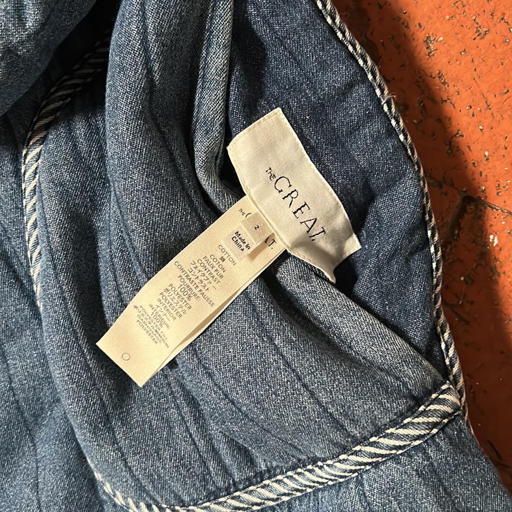 THE GREAT. Quilted Denim Blue Coat with Cream Sherpa Collar - Picture 6 of 9